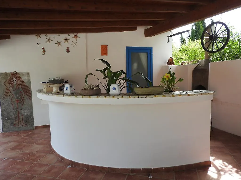 Bed and Breakfast Casa Schmidt Vulcano