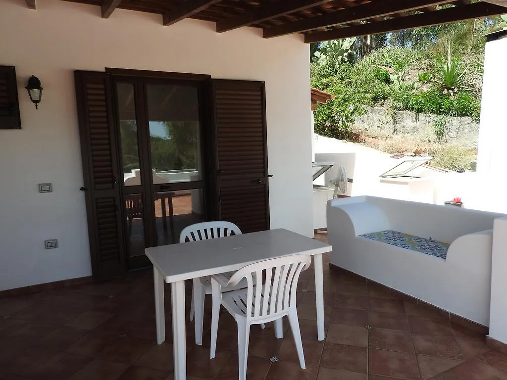 Bed and Breakfast Casa Schmidt à Vulcano  0*, Vulcano (Isola)