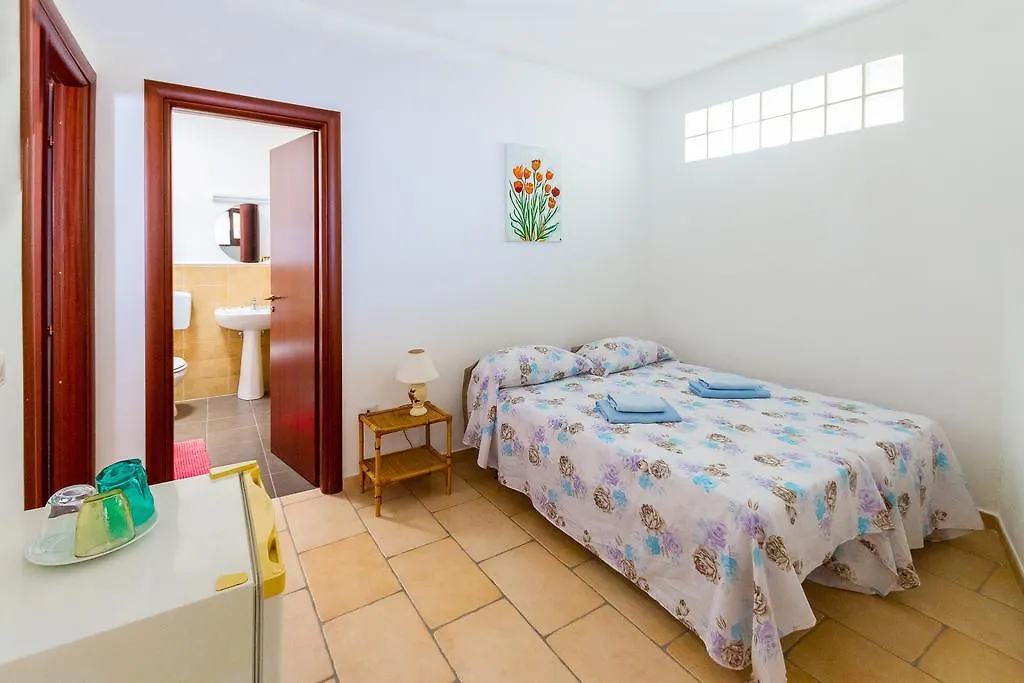 Bed and Breakfast Casa Schmidt Vulcano  0*, Vulcano (Isola) Italia